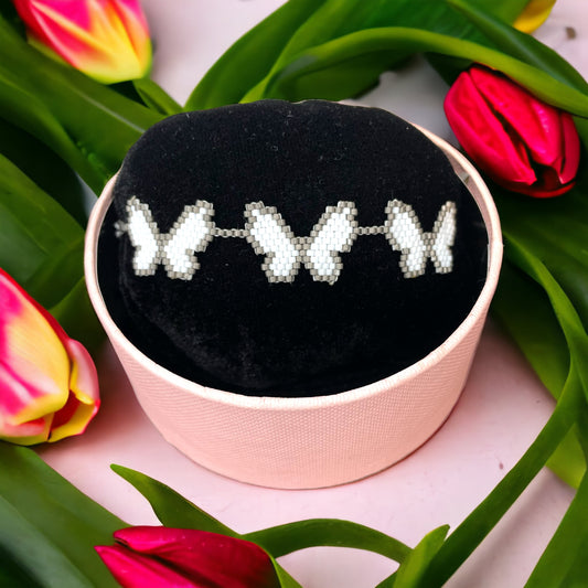 miyuki bracelet, butterfly bracelet, Colombian made, style bracelet, miyuki technique, blue butterfly bracelet, pulsera mariposa, white butterfly bracelet, mariposa blanca pulsera