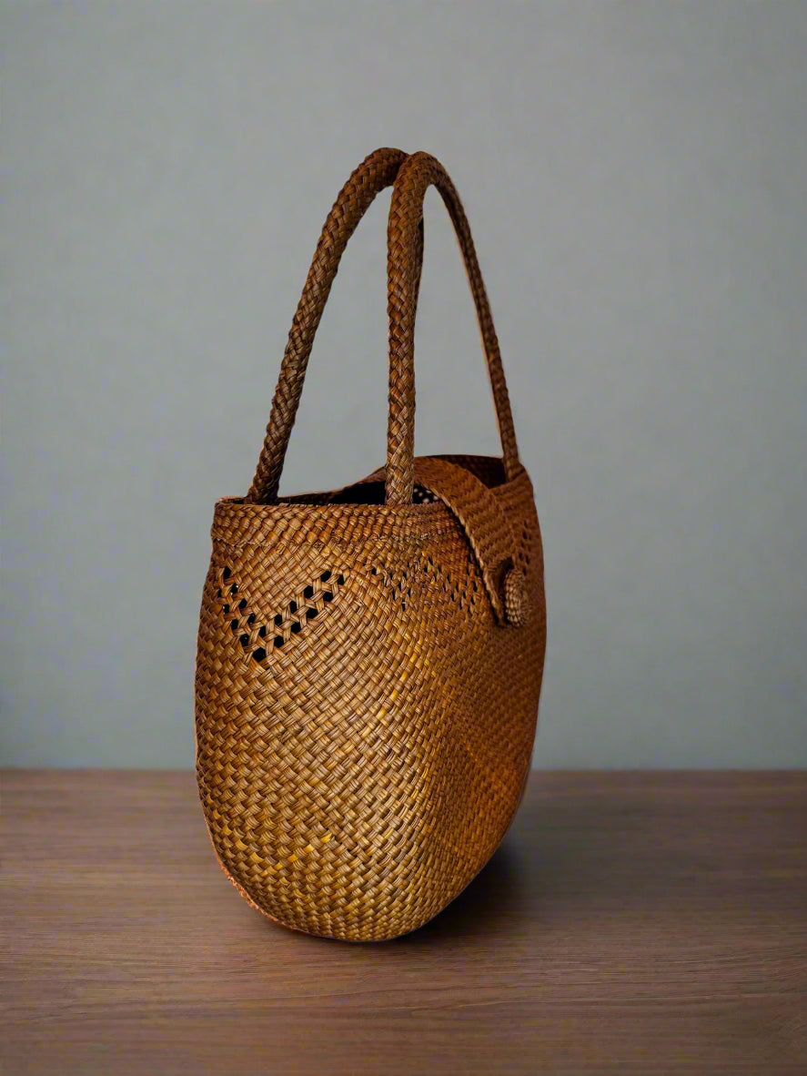 Iraca palm handbag, handmade bag, natural fibres bag, Colombian product, female craftsmanship, Iraca palm, top handle bag
