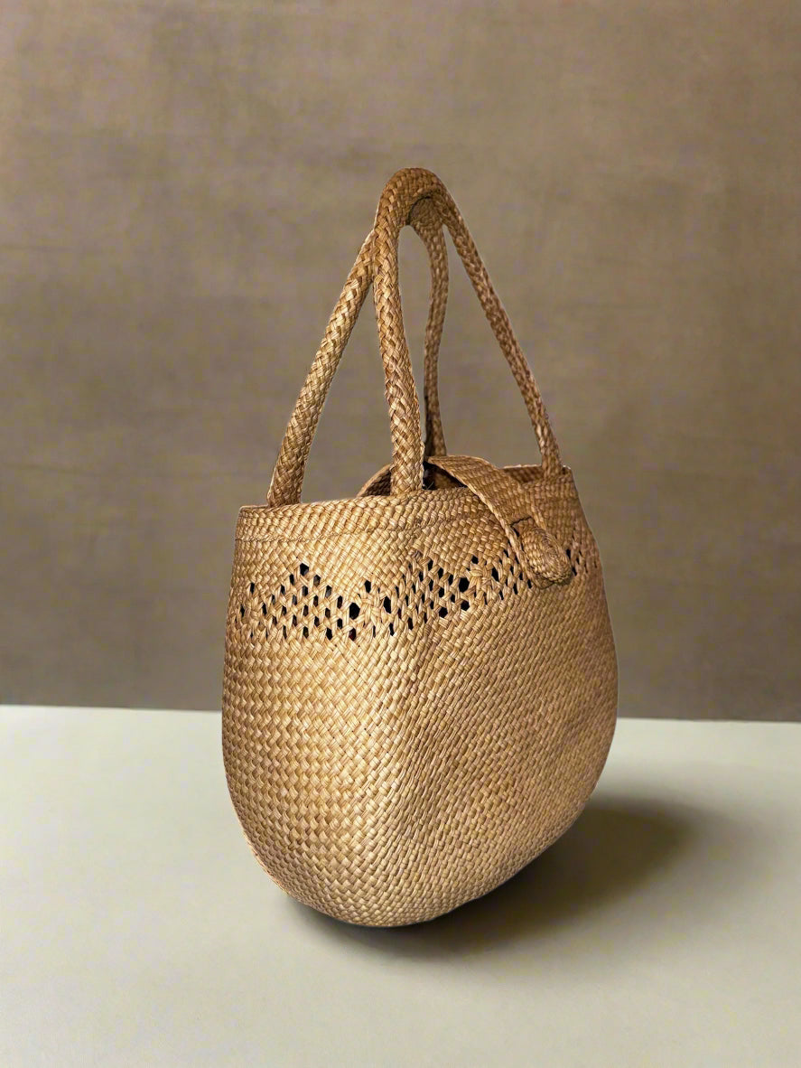 Iraca palm handbag, handmade bag, natural fibres bag, Colombian product, female craftsmanship, Iraca palm, top handle bag