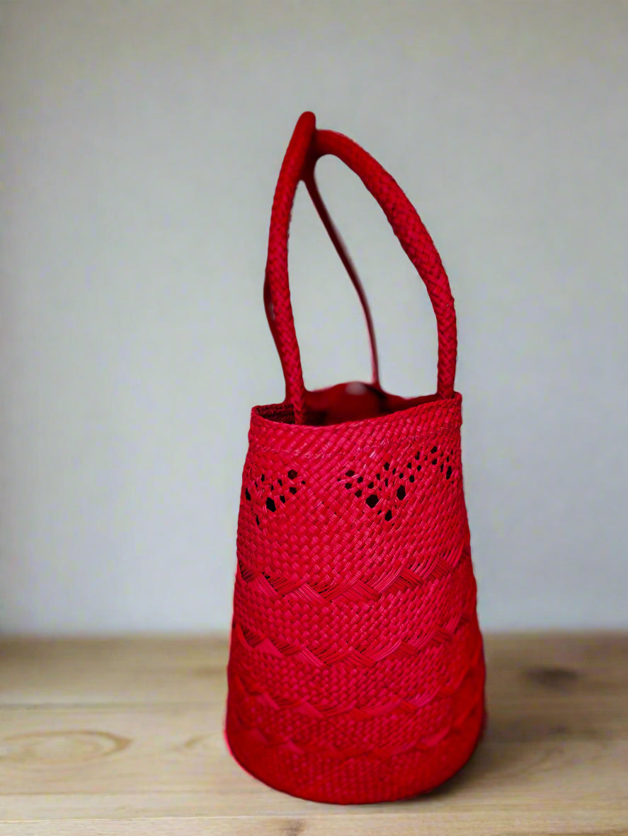 iraca palm tote bag, light weight bag, organic fibres, eco friendly bag