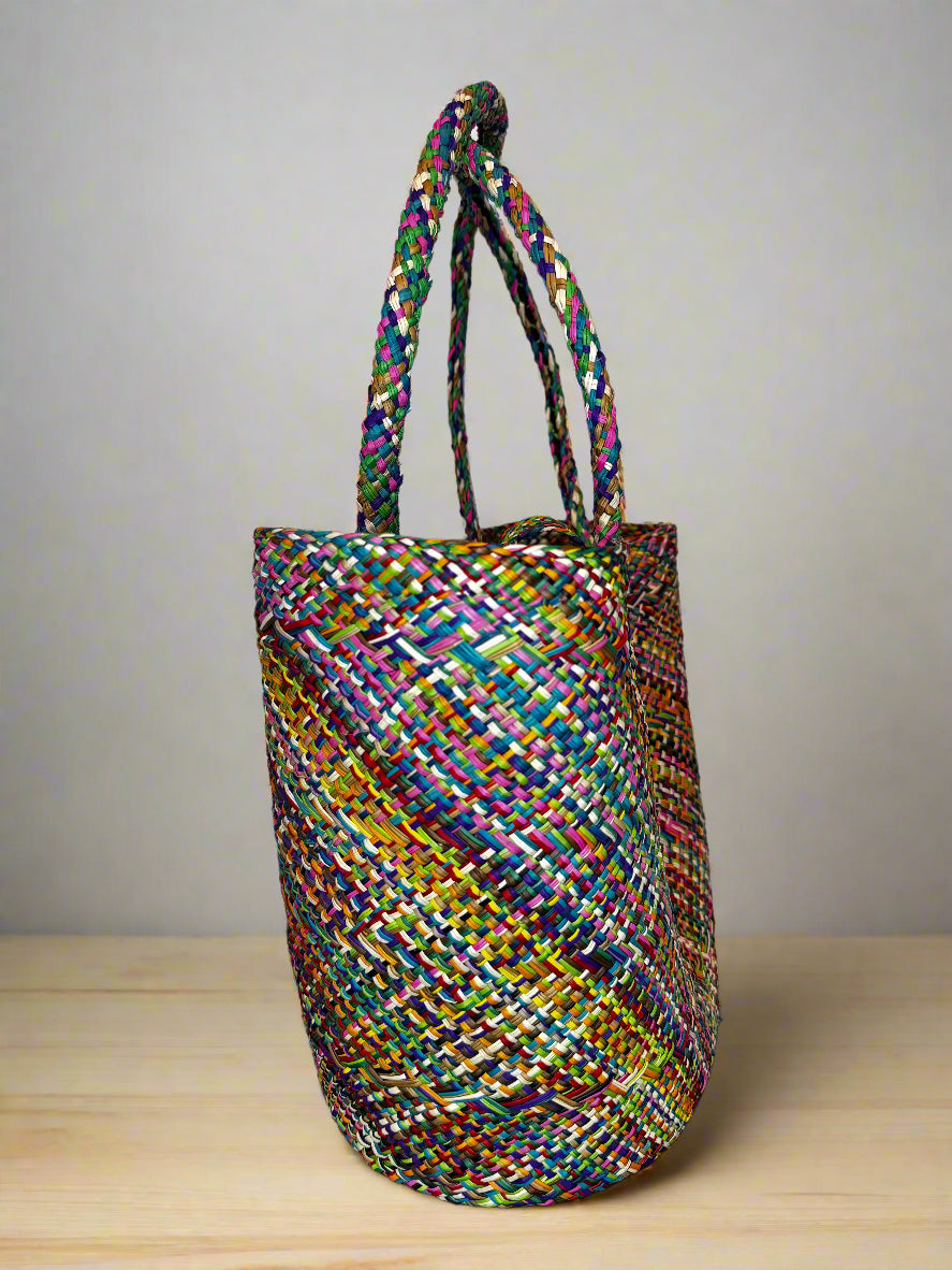 iraca palm tote bag, light weight bag, organic fibres, eco friendly bag
