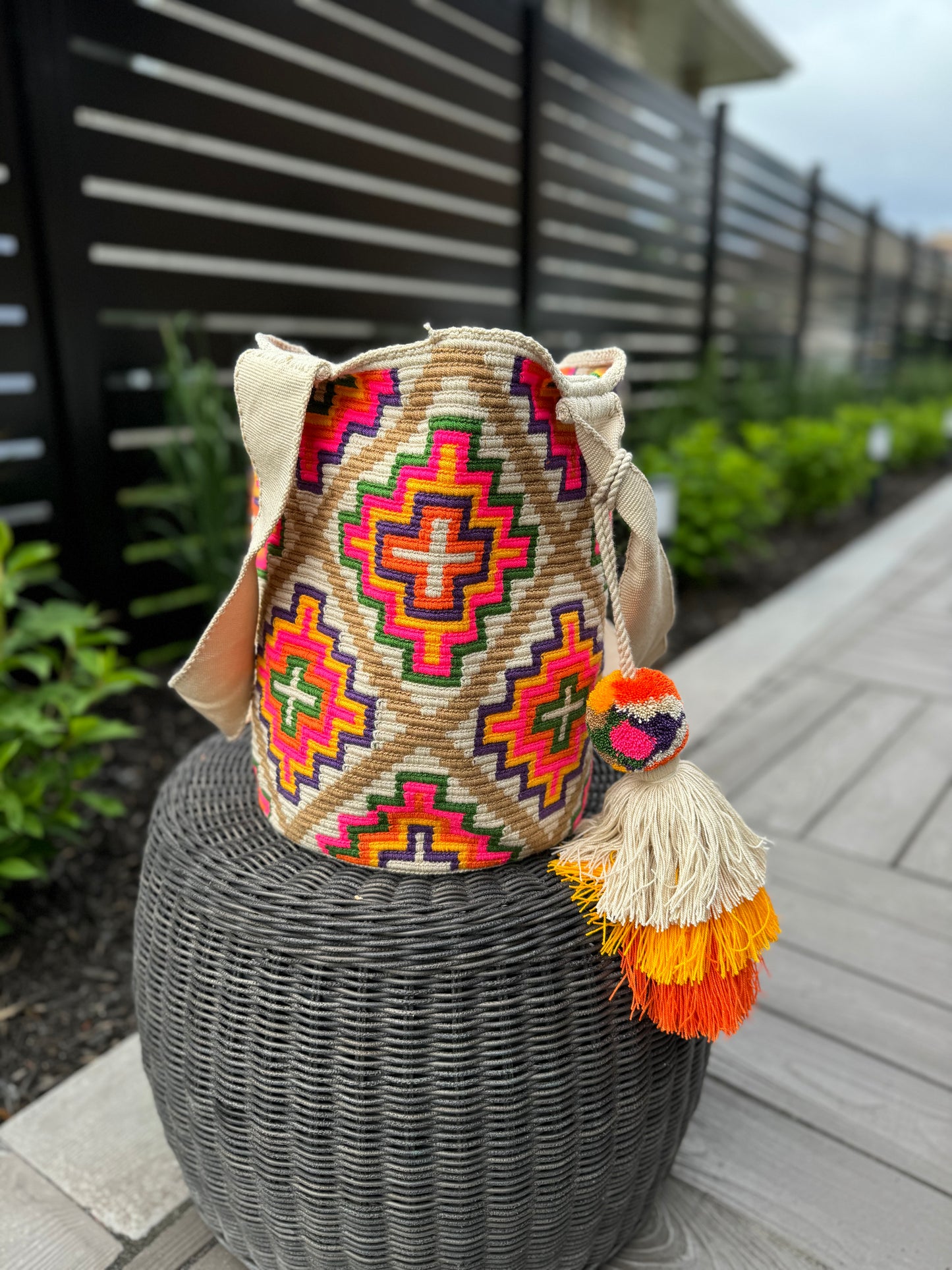 tote bag, summer tote, mochilon Wayuu, Colombian bag, handmade handbag,, cotton bag, large bag, beach bag, summer bag, pool bag, summer style, vacay mode, vacation bag