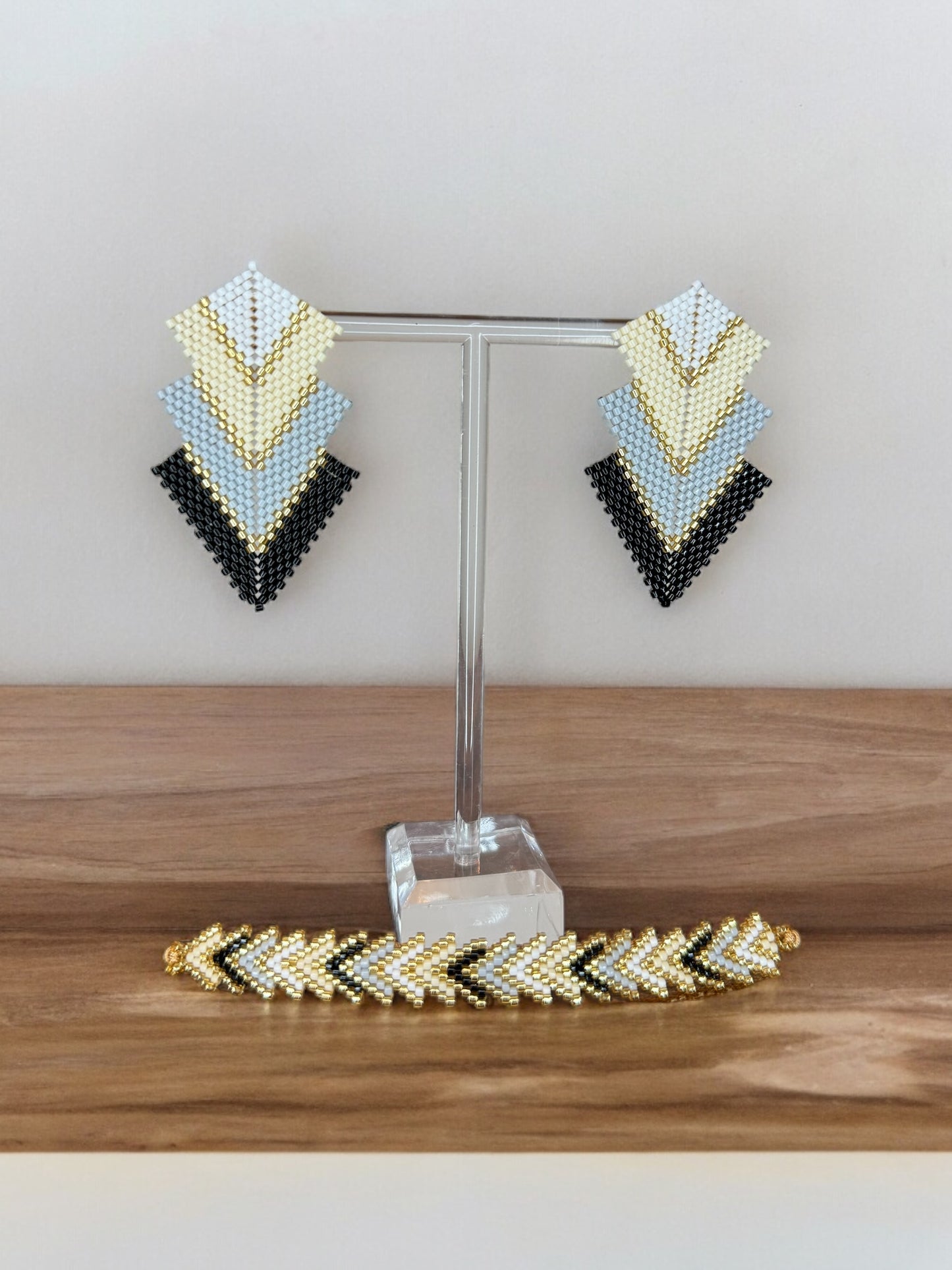 Flecha Earrings
