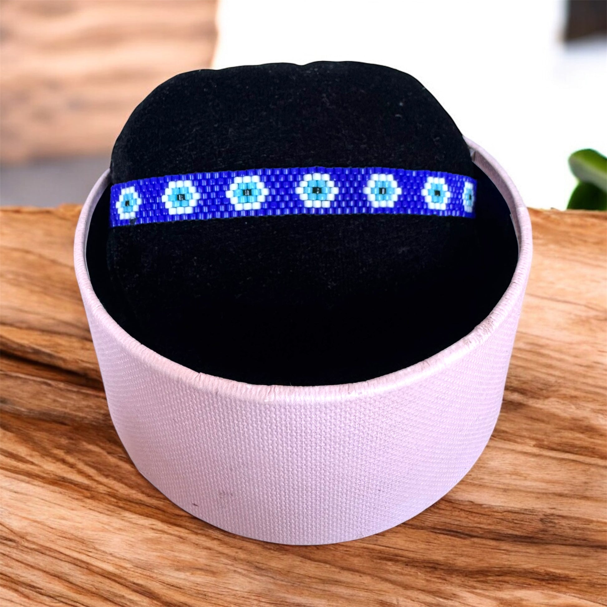 handwoven beaded bracelet, Colombian handwoven evil eye bracelet Montreal