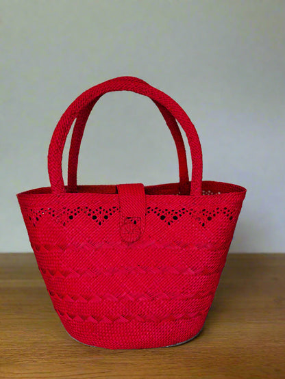 iraca palm tote bag, light weight bag, organic fibres, eco friendly bag
