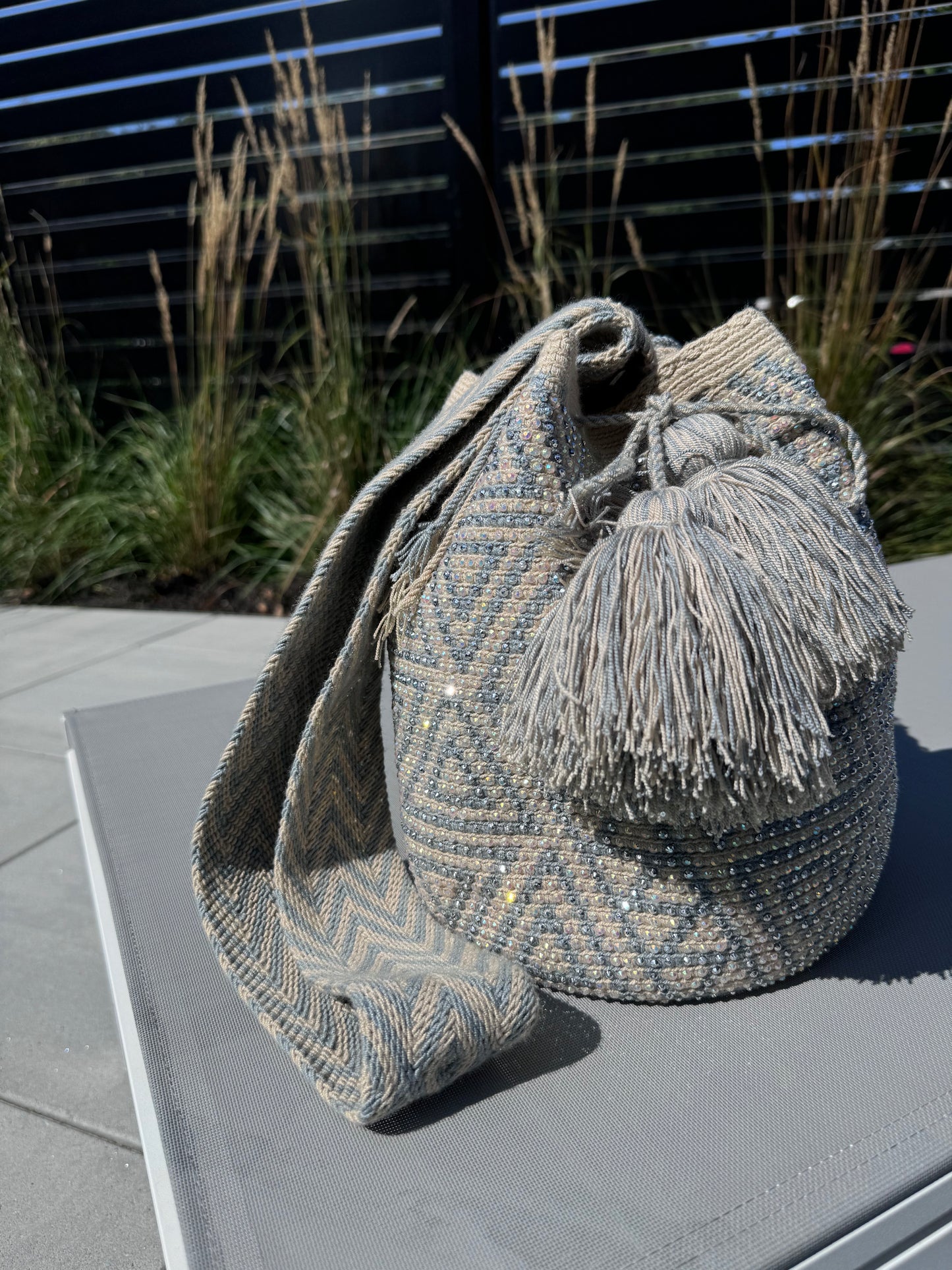 Light Grey Crystal Mochila