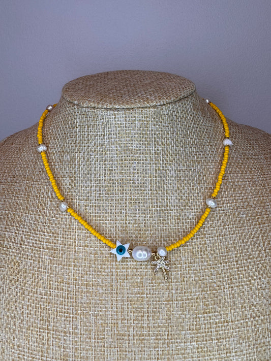 Bead necklace, chocker style, unicolour chocker, freshwater necklace, charm with crystals, handmade, evil eye necklace, evil eye protection, nacre  star, palm tree charm