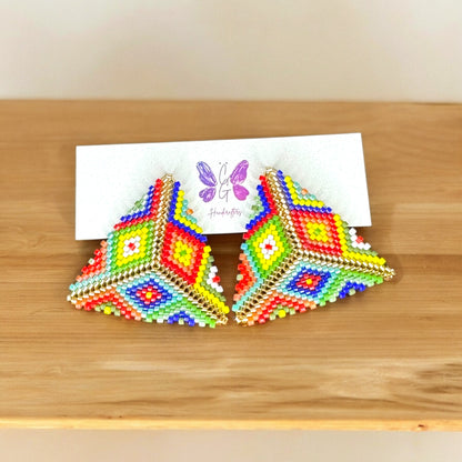 Japanese bead, miyuki work, miyuki earrings, triangle earrings, multi colour earring, made in Colombia, accessories, jewelry, 