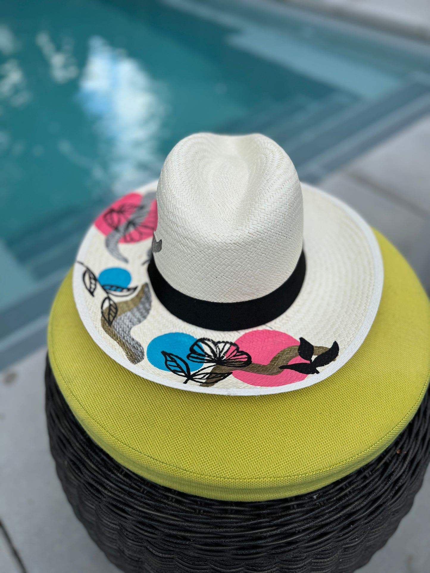 hand-woven hat, handmade hat, made in Colombia, wicker hat, hand painted hat, unique design, unique style, delicate hat, elegant hat