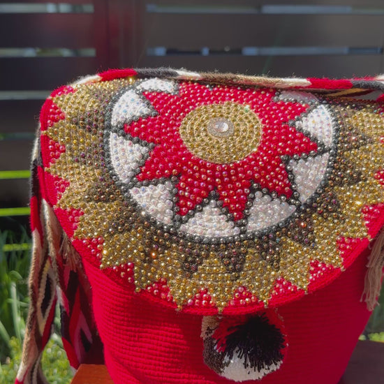 shiny crystal handwoven bag, red handwoven bag, red crossbody bag, spacious handwoven bag, colombian traditional bag in Montreal, boho chic bag style