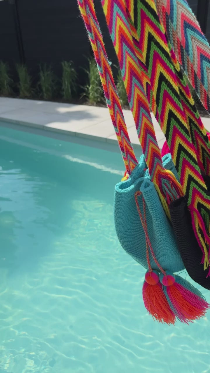 mochila, wayuu Colombian bag, handbag, handmade handbag, crossbody, shoulder bag, made in Colombia 