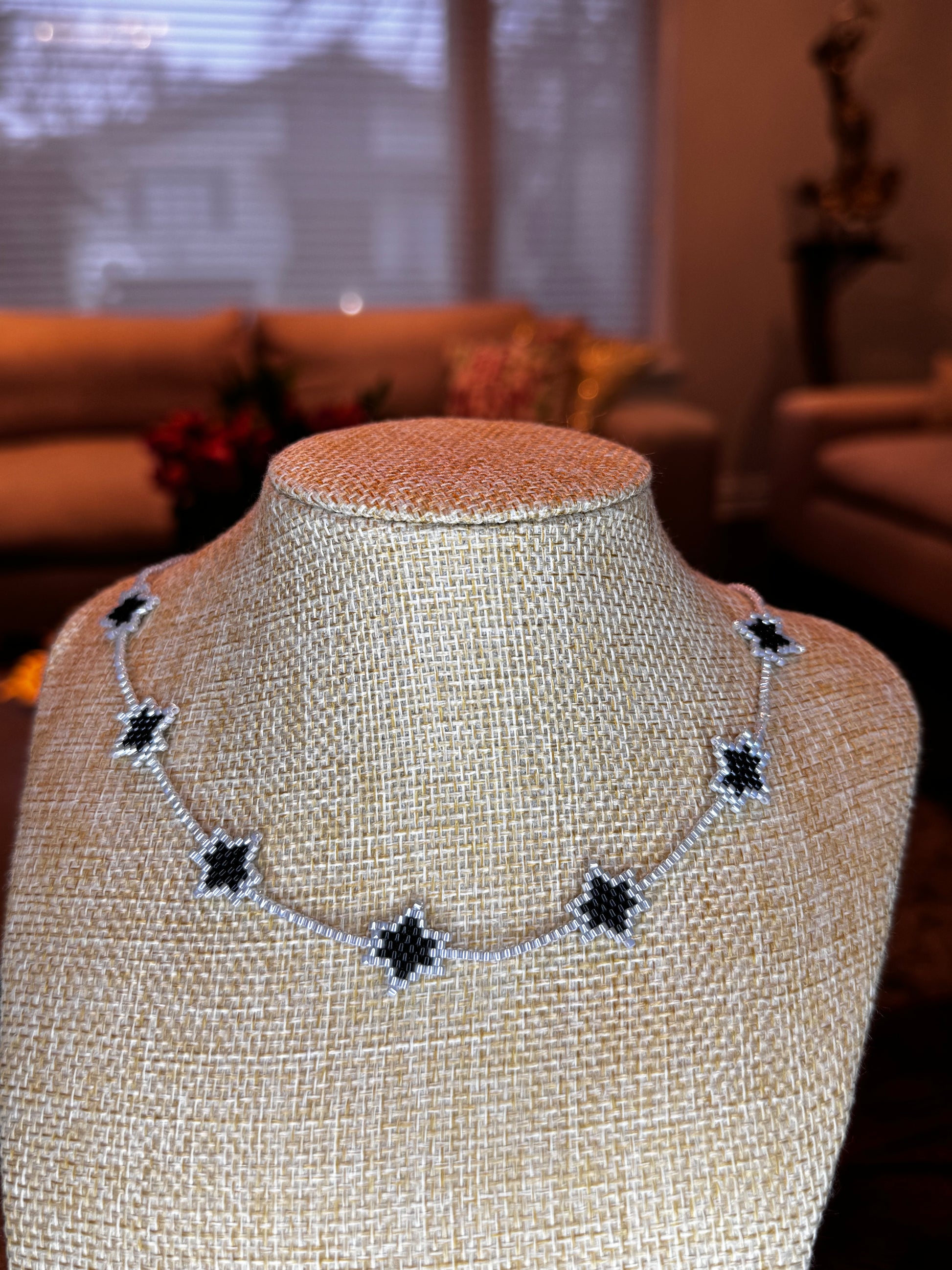 star handwoven choker necklace Montreal