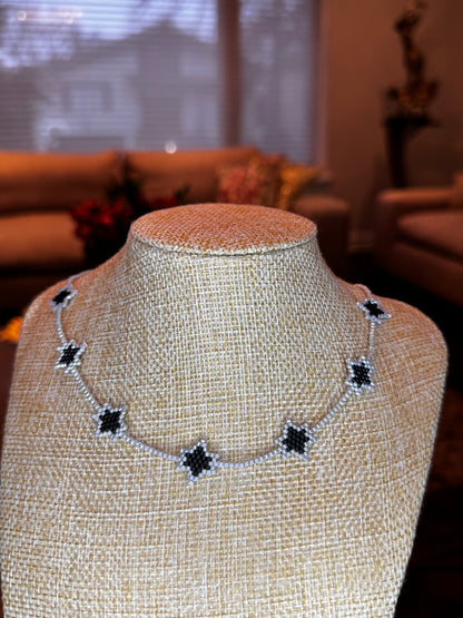 star handwoven choker necklace Montreal