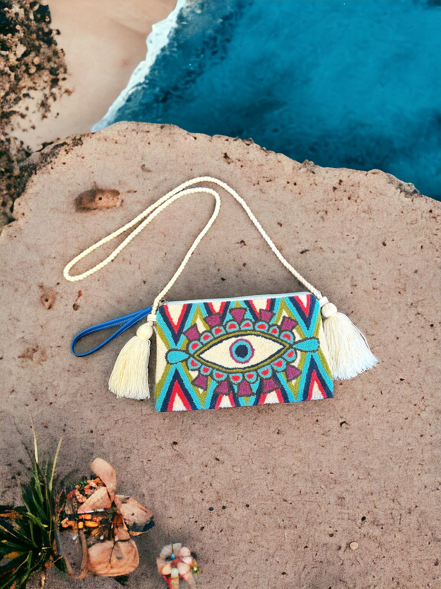 evil eye clutch, evil eye handbag, clutch bag style, summer bag, crossbody handbag, crossbody bag, colourful bag, handmade handbag, lightweight handbag, sac fait a la main